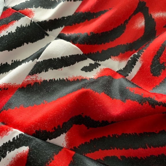 Windsor 🐅tiger stripes red black mini dress - Picture 7 of 8